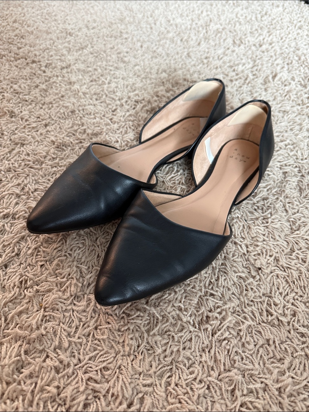 a new day Black Pointed D'Orsay Flats